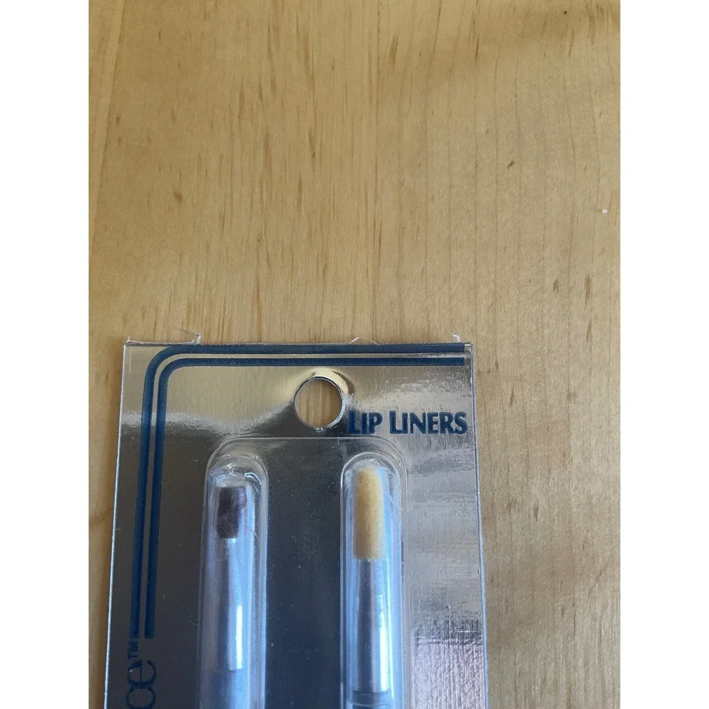 Moisturessence Lip Liner Brush Set Natural Hair & Foam Tip Applicators Vintage